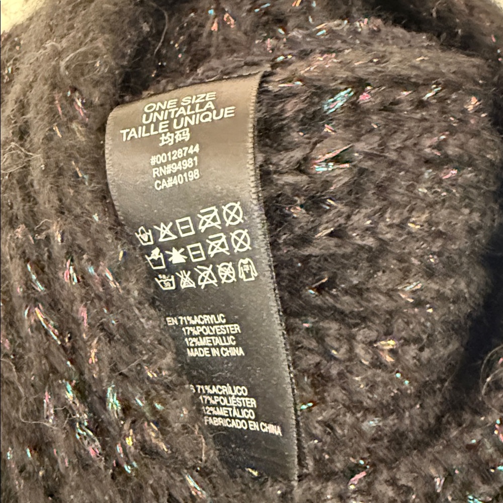 Wool winter hat - Picture 5 of 5